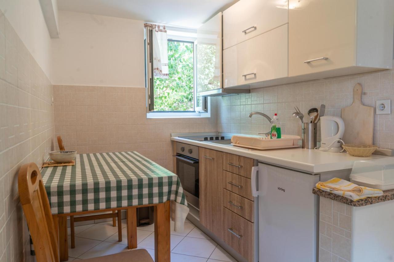 Rooms Ljubica Cres Eksteriør bilde